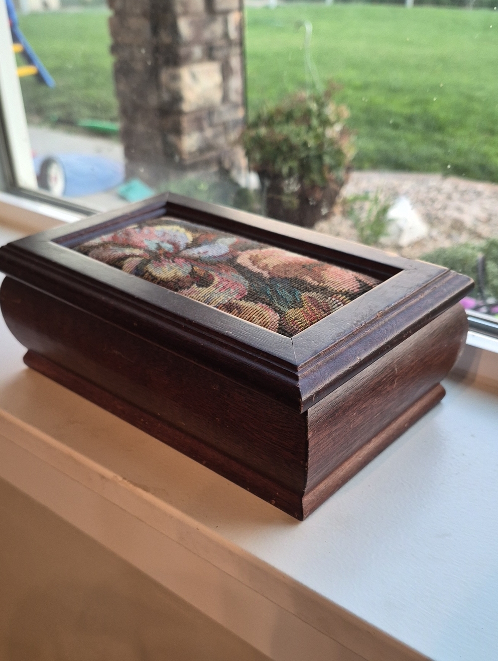 Decorative Floral Tapestry Wooden Jewelry Box